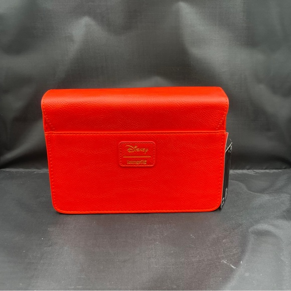 Loungefly sword in the stone book themed purse - Picture 2 of 5